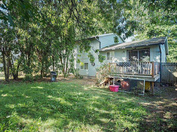 5th image of 1136 SW 257th Ave