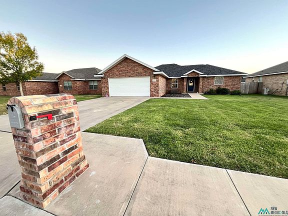 2nd image of 4425 Sandstone Dr