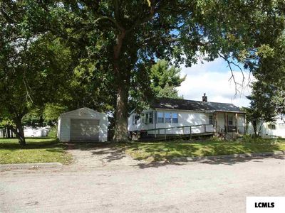 909 N Adams St, Lincoln, IL, 62656