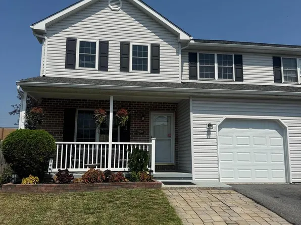 146 Bainbridge Cir, Sinking Spring, PA 19608
