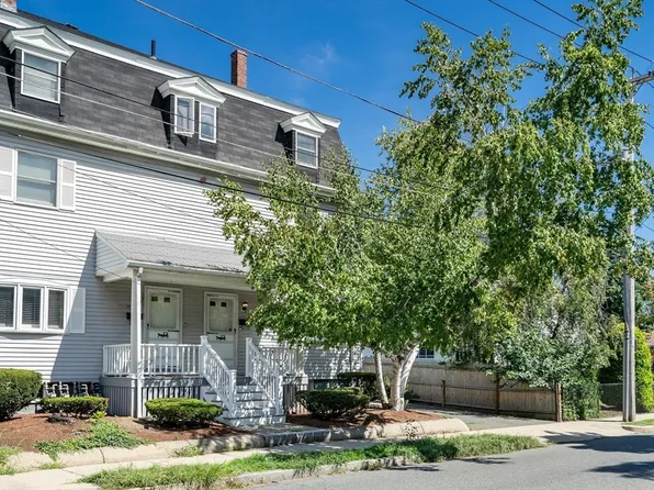 73 Dell Ave #73, Melrose, MA 02176