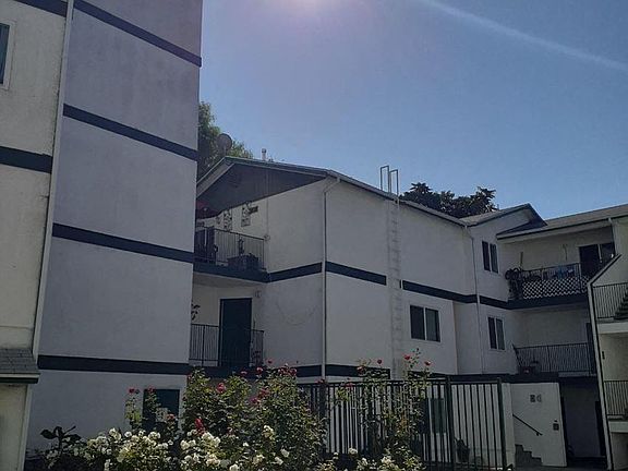 3rd image of 668 Laveta Ter APT 110
