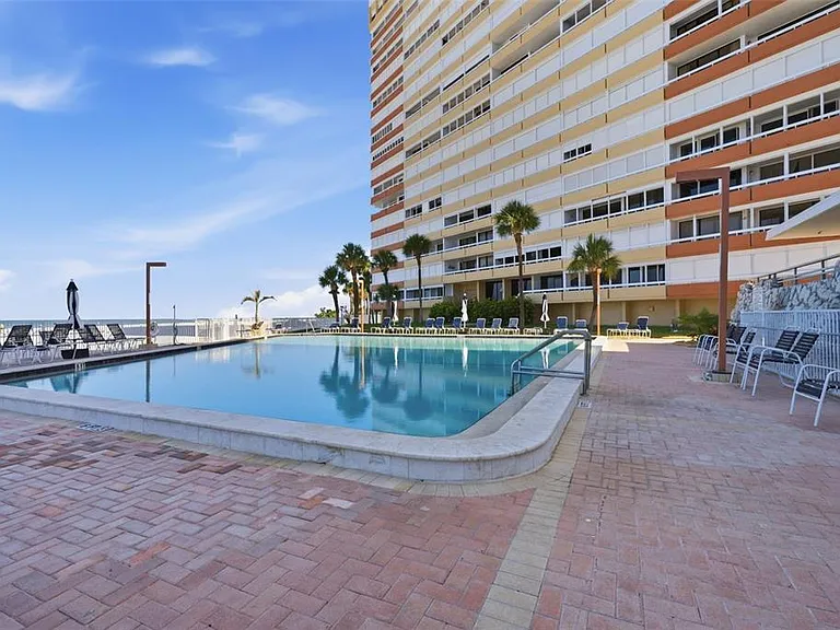 17900 Gulf Blvd #12C — Photo 31