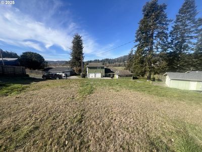 N Alder St, Coquille, OR, 97423