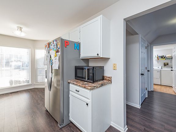 3rd image of 5802 Delaware Ave #5802