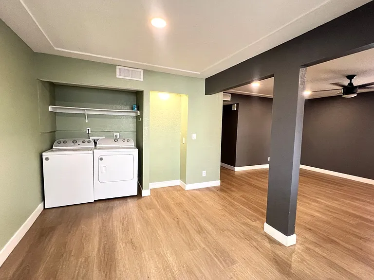 2201 Sun Ave #B — Photo 9
