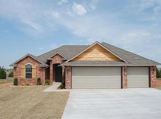2641 NW 5th St, Newcastle, OK 73065