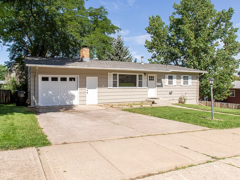 2313 Alamo Dr — Photo 48