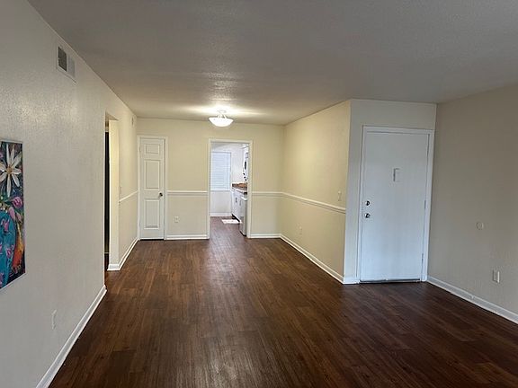 5th image of 11149 Normandy Cir #1149
