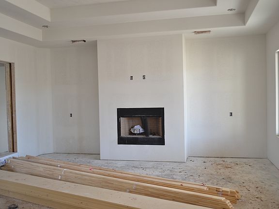 4th image of 7621 Tobosa Ave