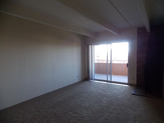 3rd image of 1055 N Logan St #303