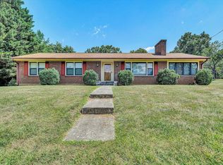 5401 Warwood Dr, Roanoke, VA 24018
