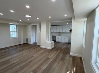 12 Pearl St, Penns Grove, NJ 08069