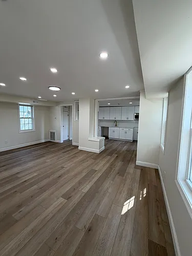 12 Pearl St Photo 1