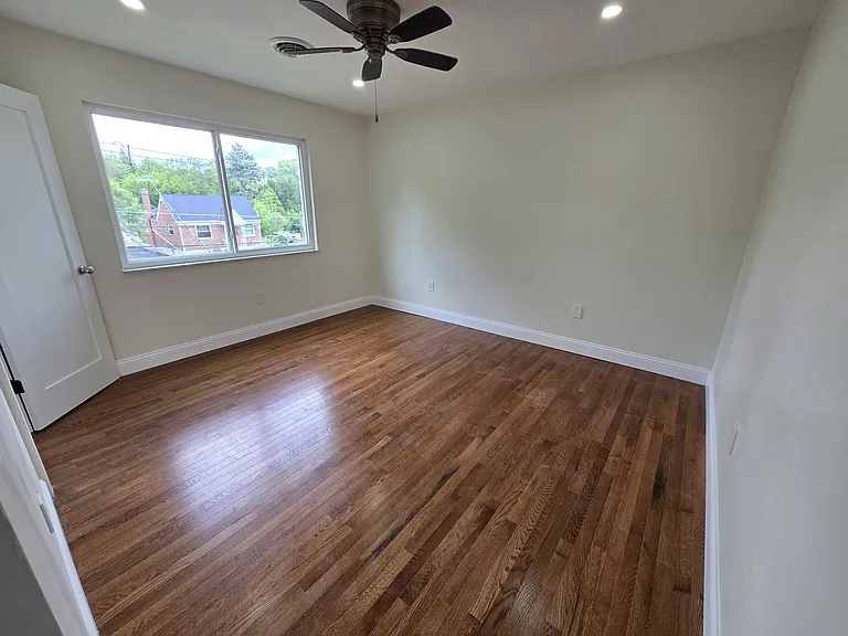 6305 Englewood Ave #3 — Photo 14