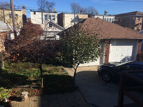 3rd image of 2121 Cuyler Ave #Home
