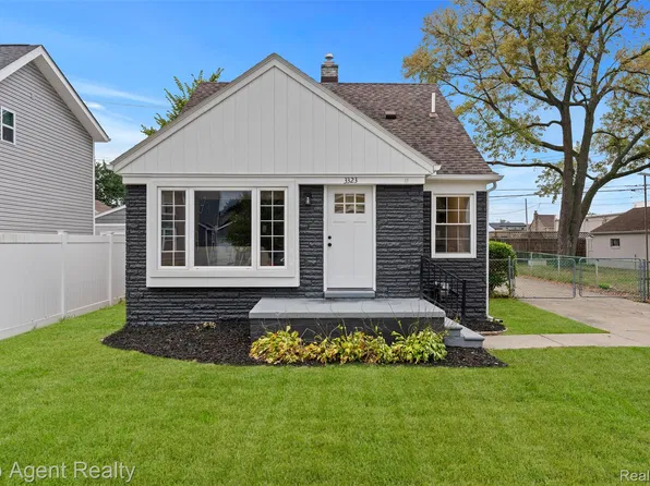3323 Gardner Ave, Berkley, MI 48072