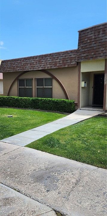 1st image of 3754 Fairlawn Ave #0