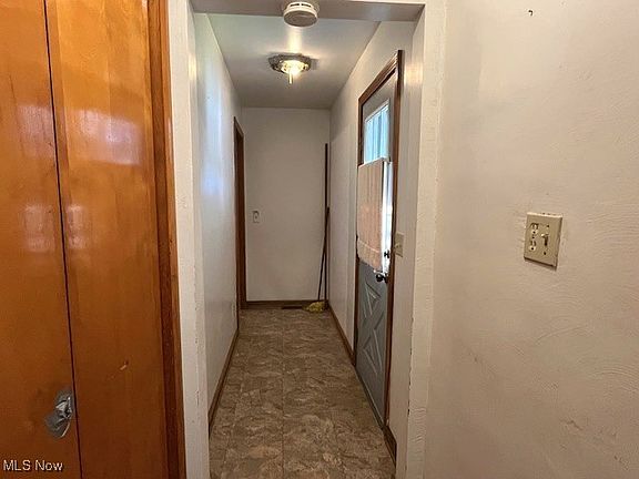 5th image of 519 Kenmore Ave