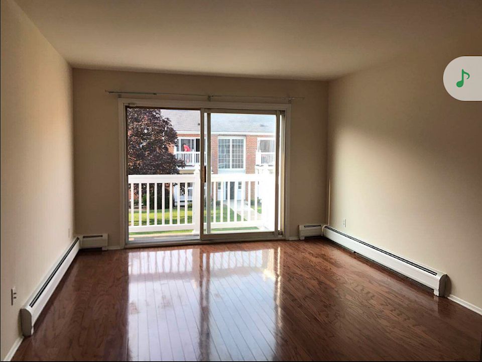 1st image of 2425 Torquay Ave #A