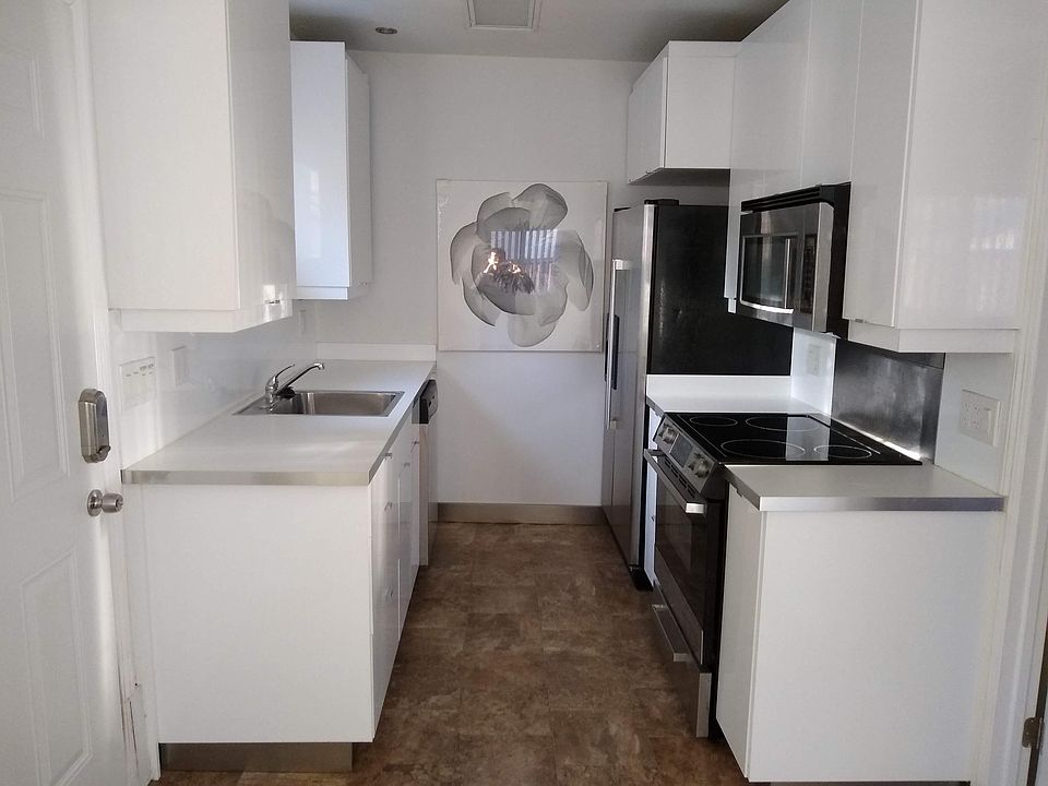 1st image of 228 Palo Alto Ave #B