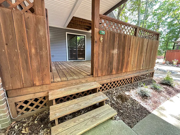 254 Brookberry Cir — Photo 2