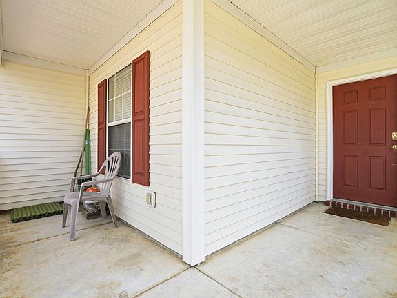 5th image of 210 Waterford Ln