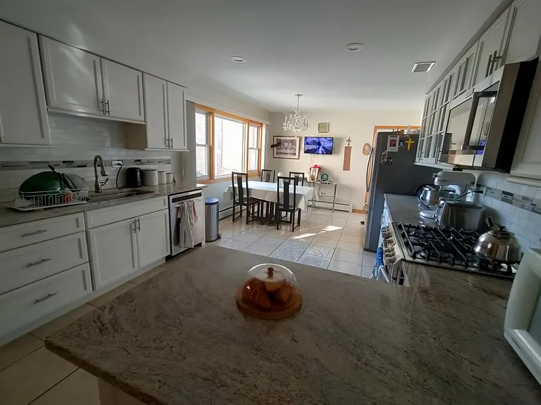 8919 Ozark Ave — Photo 7