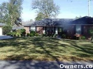 1211 Pine Cir, Macclenny, FL 32063