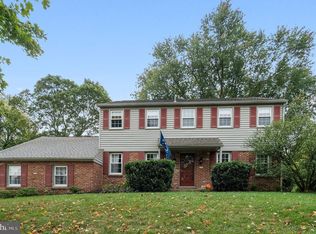 552 Coldstream Dr, Berwyn, PA 19312