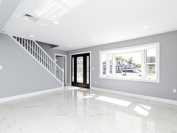 5th image of 71 Crescent Ln