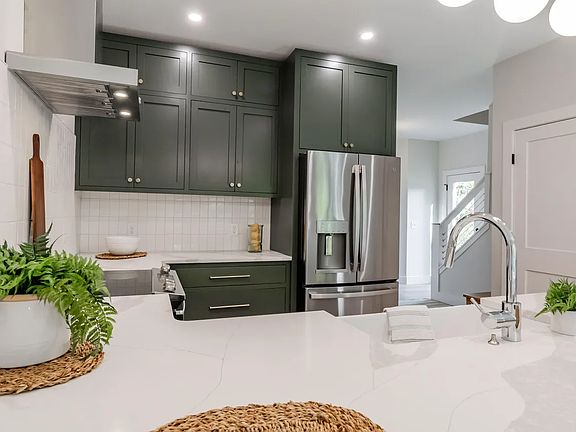 4th image of 331 Harris Rd