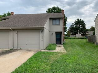 1024 SW Lilly Cir, Topeka, KS 66604
