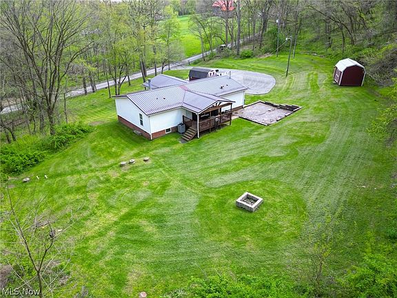 4th image of 205 Township Road 216