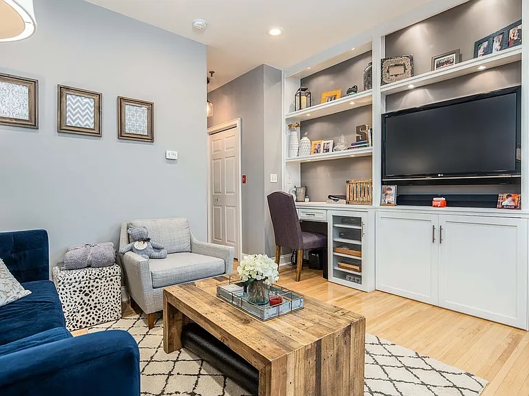 711 Willow Ave #1H — Photo 3