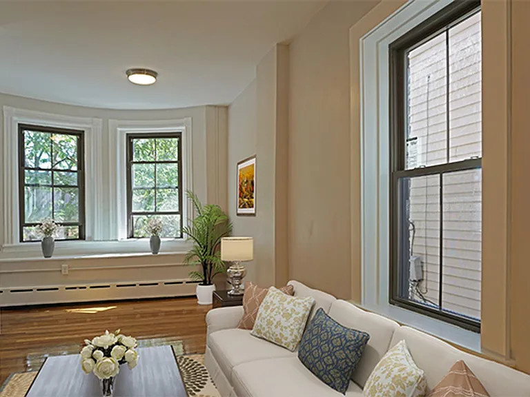 102 Willow St #2B — Photo 1