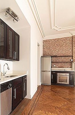 4th image of 114 E 37th St APT 3
