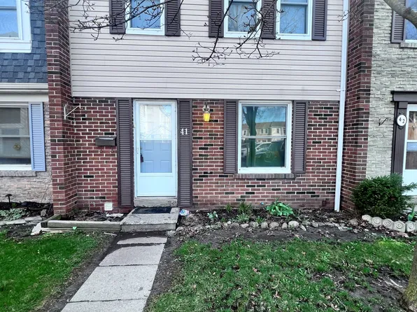 1020 Central Park Dr #41, Brampton, ON L6S 3J5