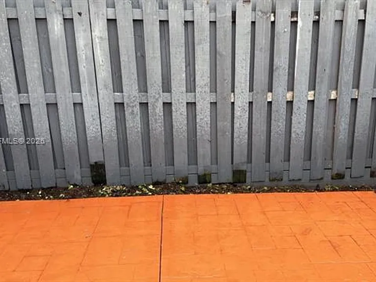 5245 NW 112th Ave #Townhouse 8 — Photo 33