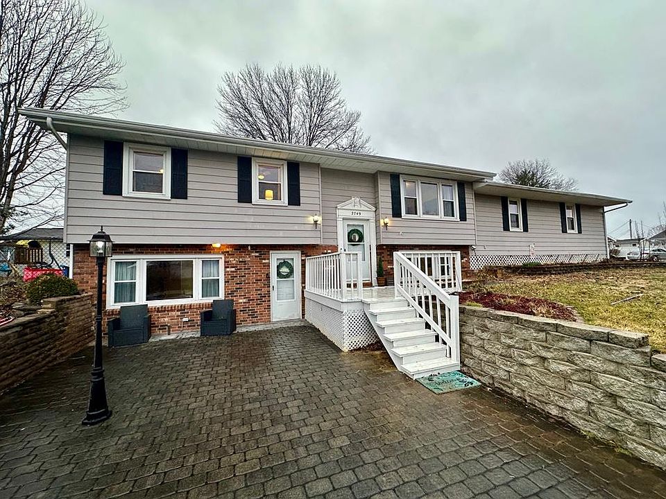 1st image of 2749 Fairlane Dr