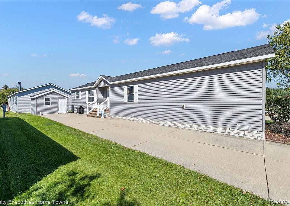 45411 Montmorency Dr, MI 48044 MLS 20230074602 Zillow