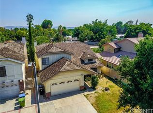 18016 Raymer St, Northridge, CA 91325