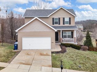 6764 Eagles View Dr, Pacific, MO 63069