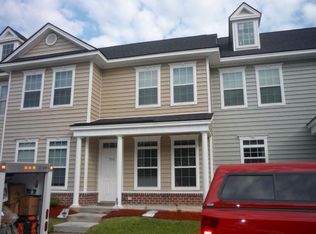 706 Tattnall Dr, Hinesville, GA 31313