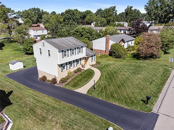 5th image of 4814 Woodlake Dr