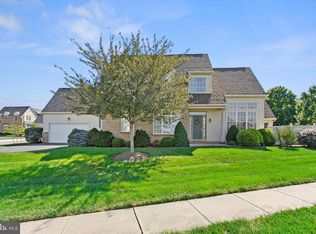 1100 Turnberry Ln, York, PA 17403