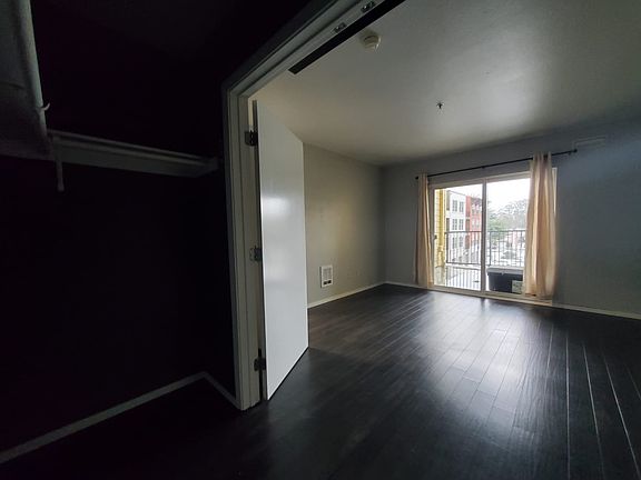 3rd image of 8400 Oceanview Ter APT 102