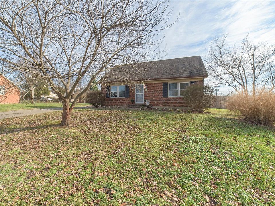 1st image of 8 Garden Park Cir