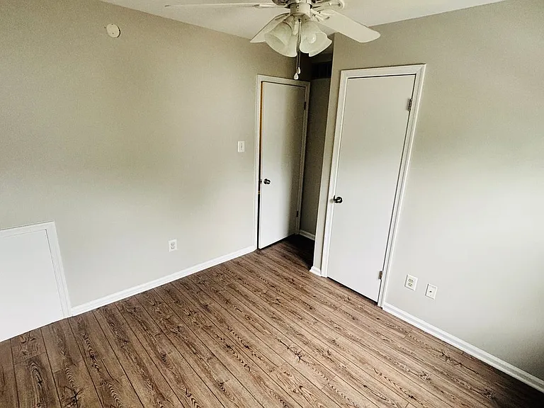 2427 Linksman Ln — Photo 28