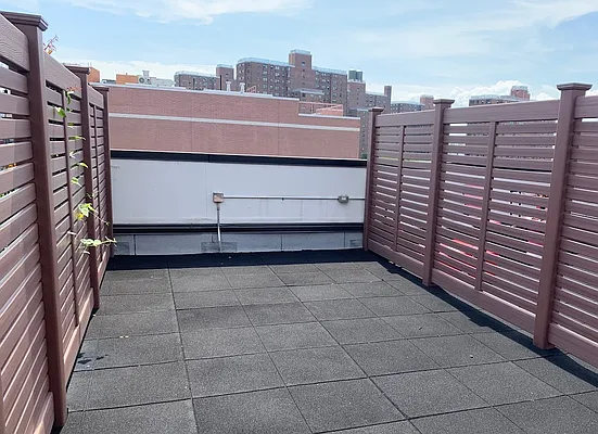 Rented by Bank Neary | media 9